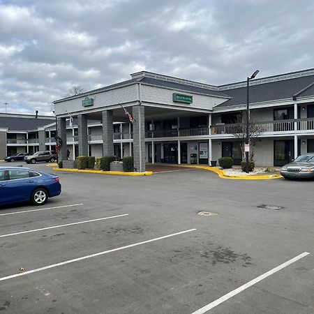 Brookwood Inn シャーロット エクステリア 写真